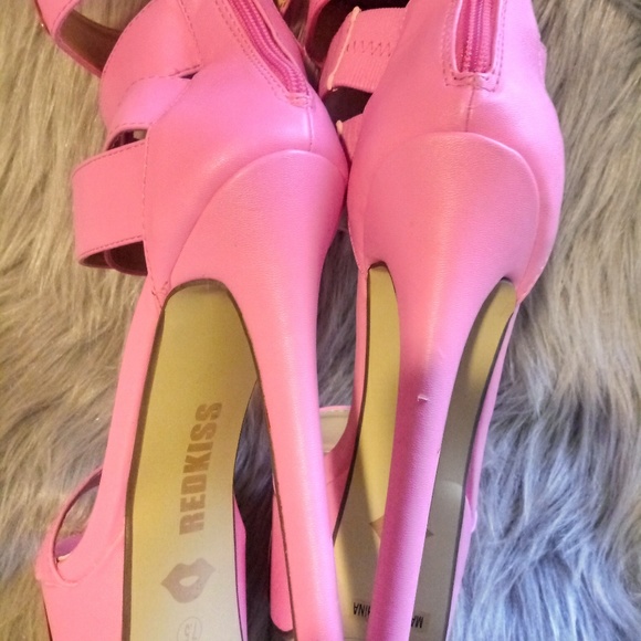 Platform Shoe - Picture 6 of 6